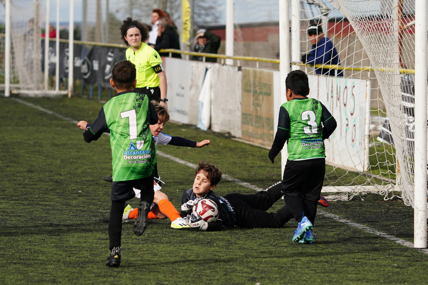 Las mejores imágenes de la jornada 12 en el fútbol base