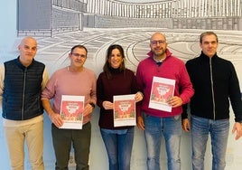 La entrega de los premios de los escaparates navideños en Santa Marta de Tormes.