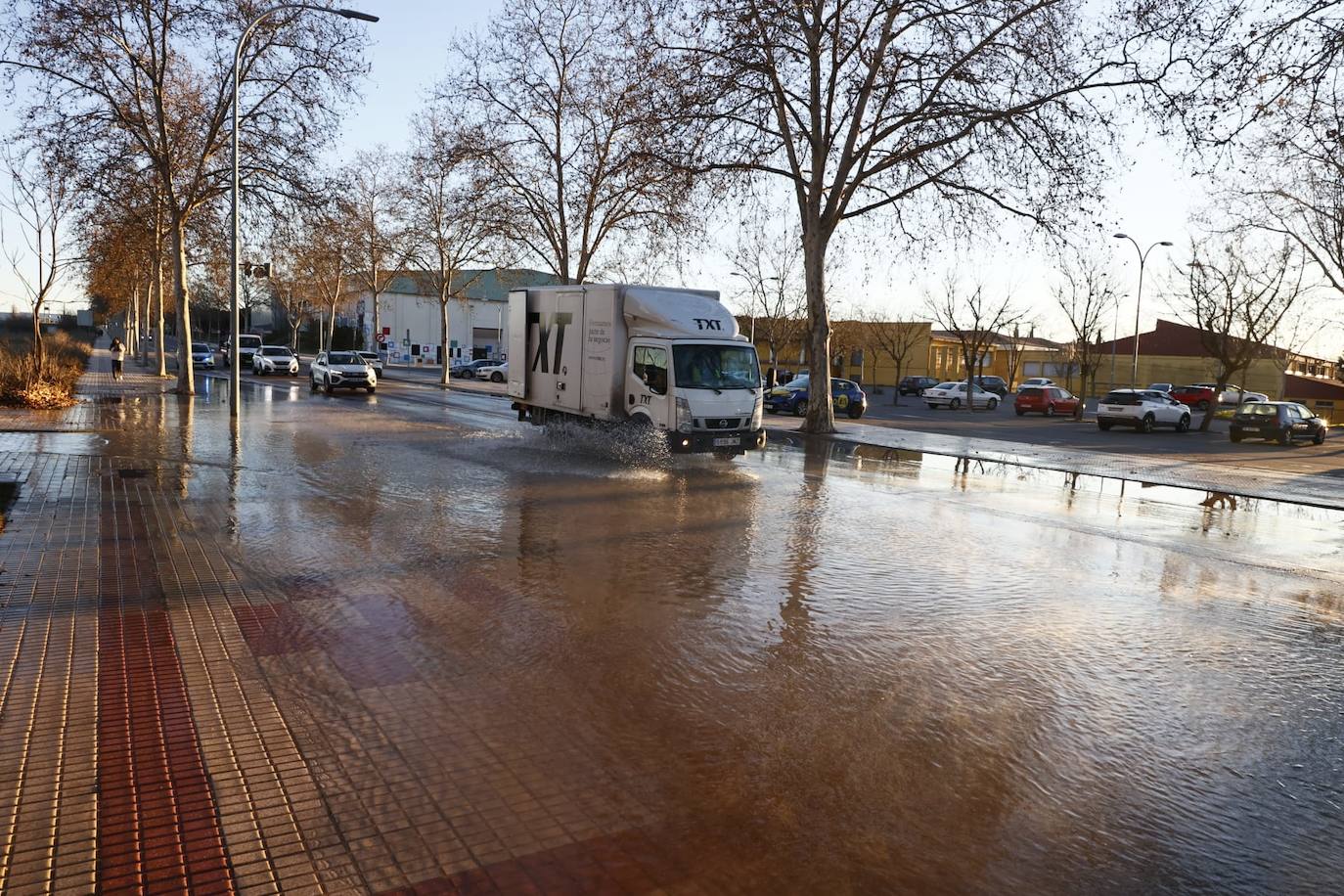 Así ha quedado la avenida de San Agustín tras el reventón