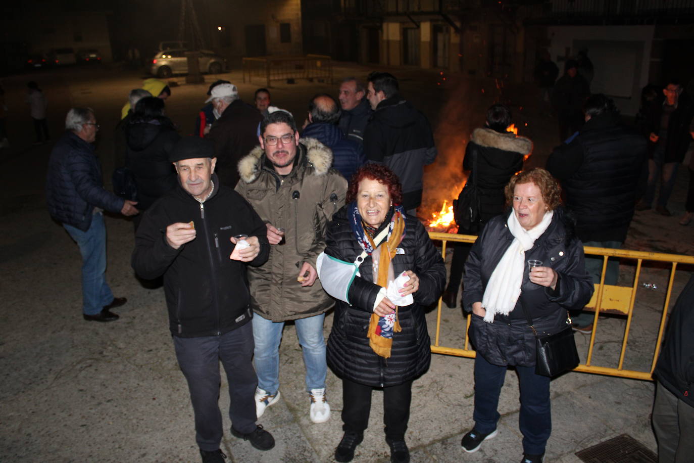 San Antón celebra su día de fiesta en Puerto de Béjar