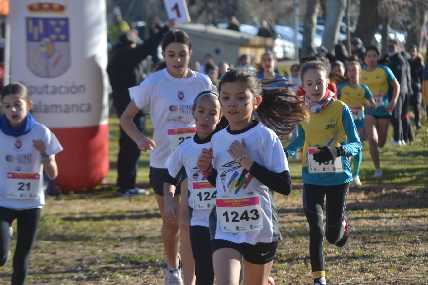 Entretenida mañana de cross escolar en Ciudad Rodrigo a pesar del frío