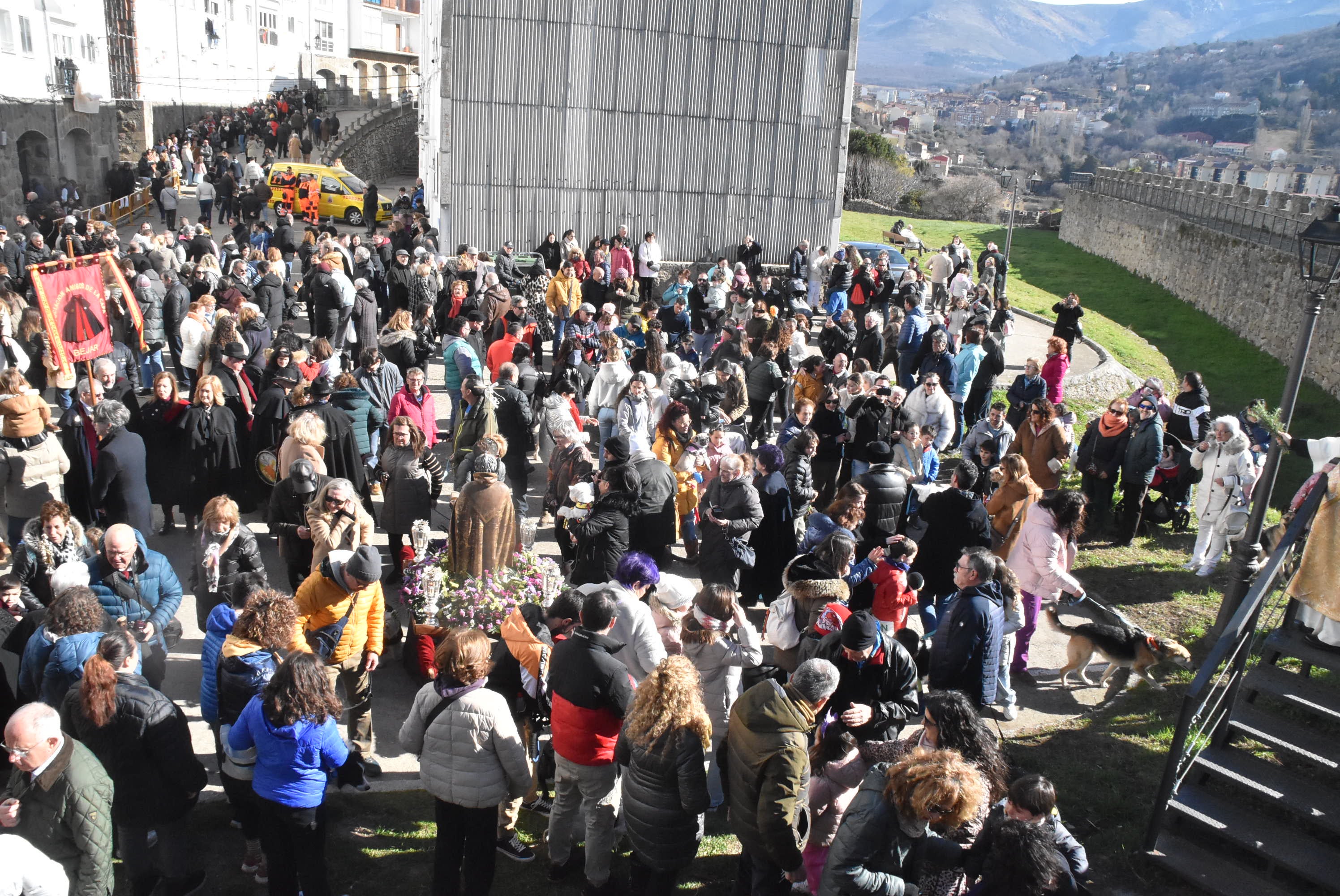 San Antón renueva la protección a los animales en Béjar