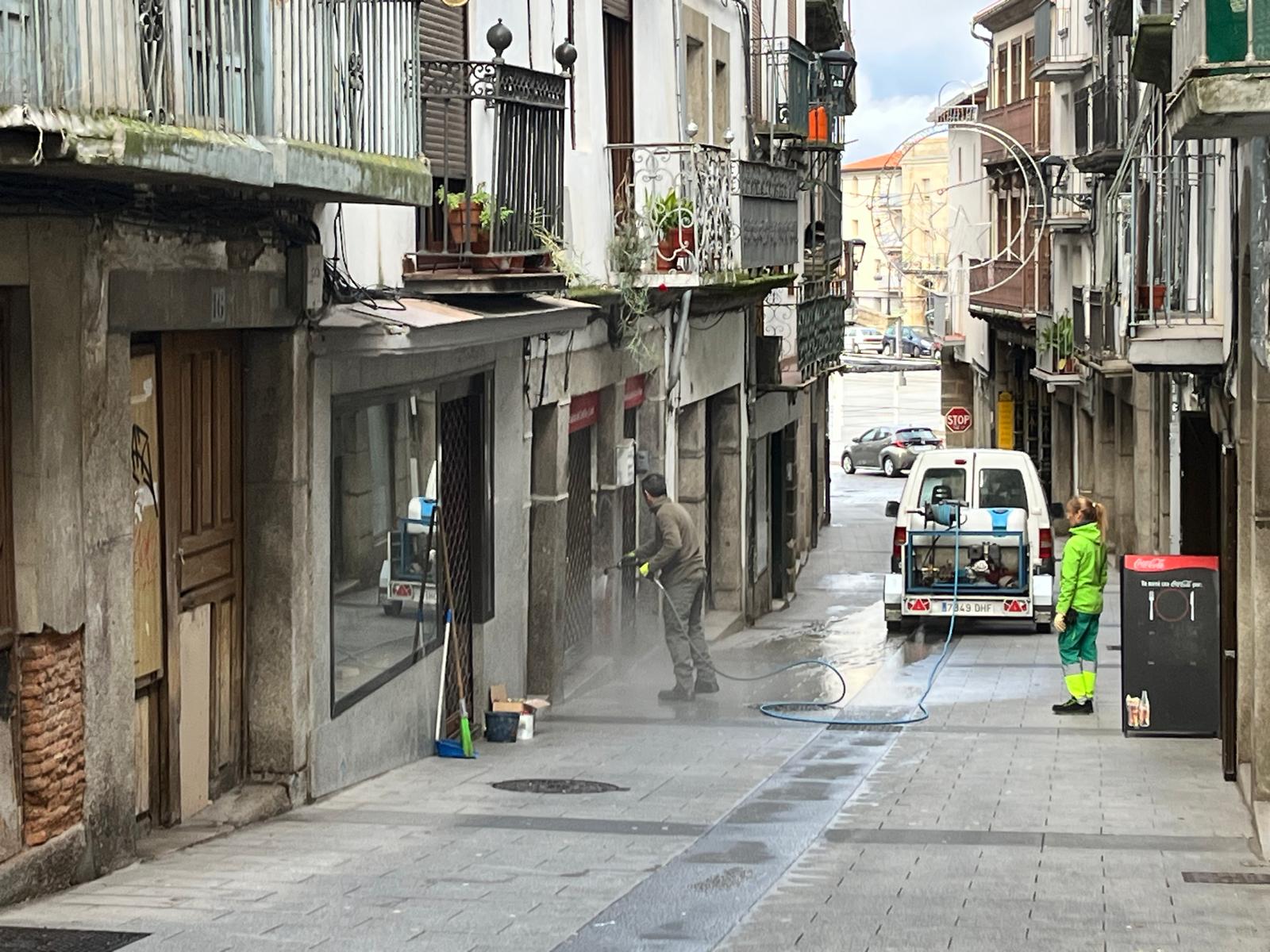 Así ha quedado la sede del PSOE de Béjar tras ser vandalizada por segunda vez