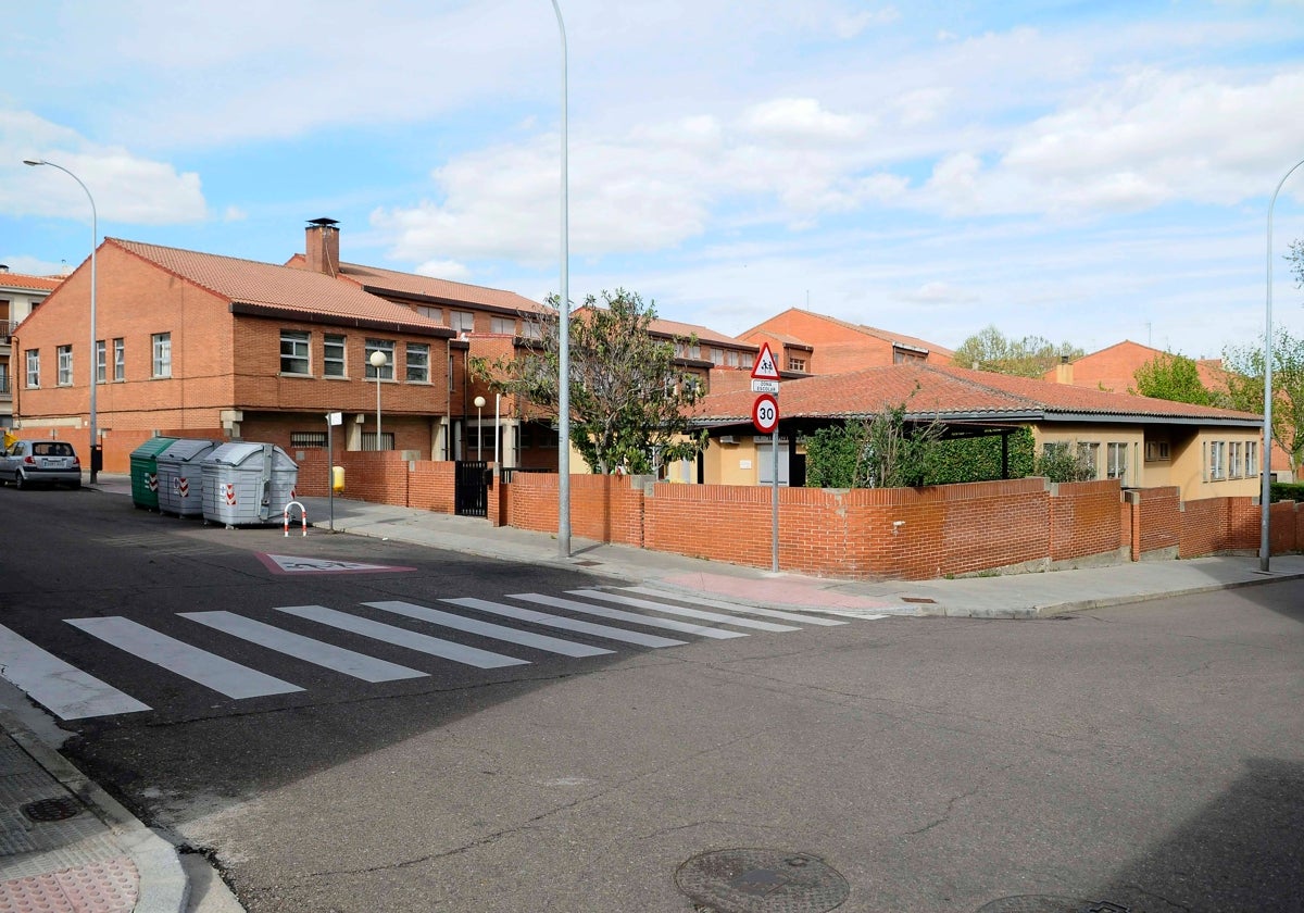 El asalto a la mujer tuvo lugar entre las calles Santa Rosa de Lima y San Matías, en Pizarrales.