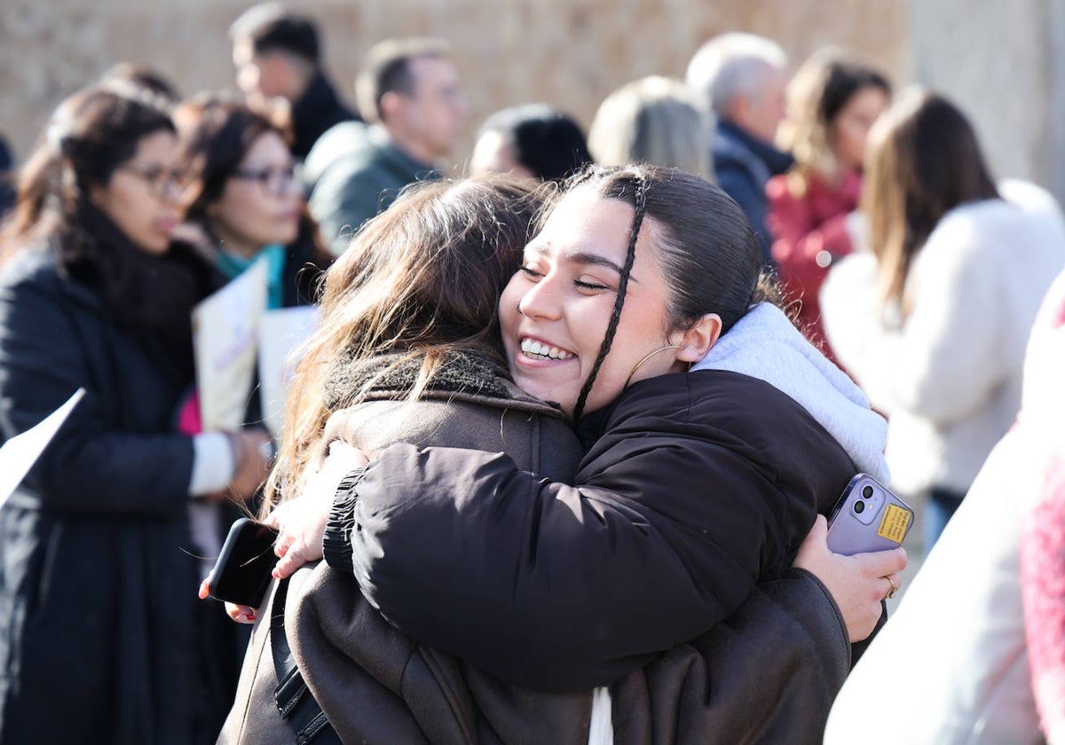 Nervios, &#039;lluvia&#039; de especialidades y repasos &#039;in extremis&#039;: así han sido los minutos previos al examen MIR