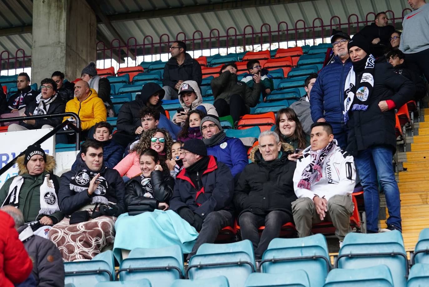 El Helmántico quiere &#039;apretar&#039; en el derbi: búscate en la grada en el partido entre el Salamanca UDS y el CD Guijuelo