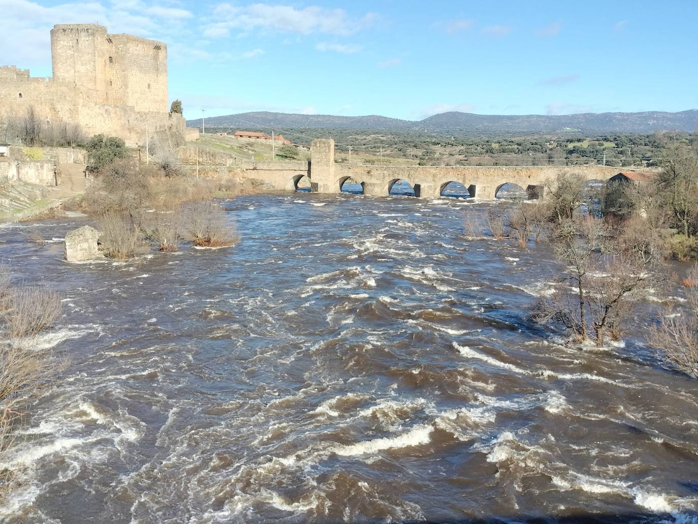 Así luce el río Tormes tras la espectacular crecida de las últimas horas