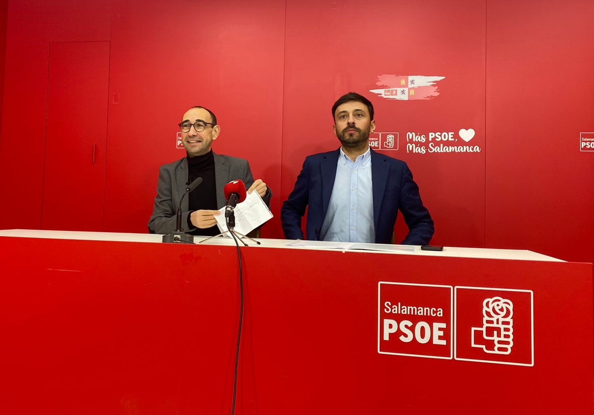 David Serrada y Fran Díaz en la sede del PSOE.