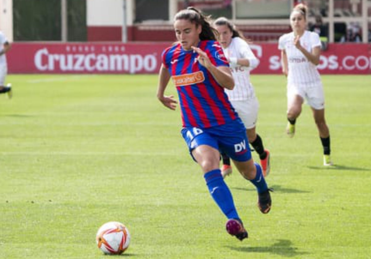 Carmen Álvarez en su anterior etapa con el cuadro armero.