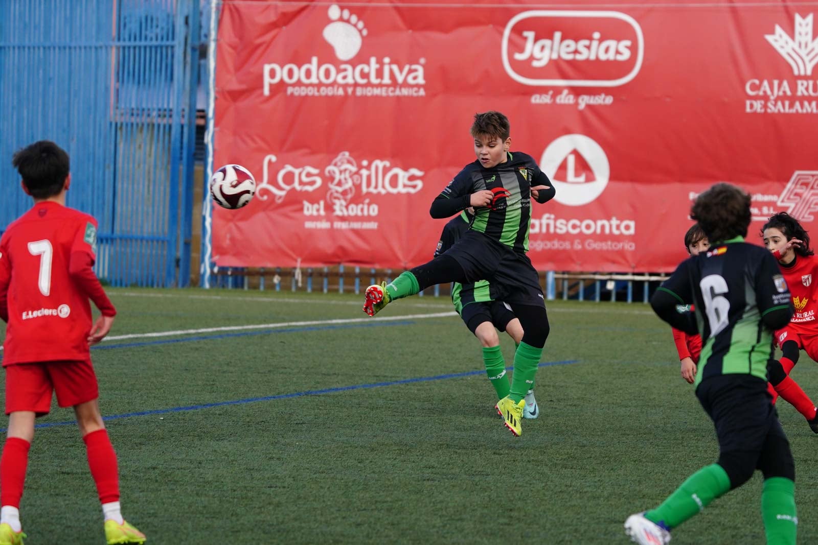 Las mejores imágenes de la jornada 13 de futbol base