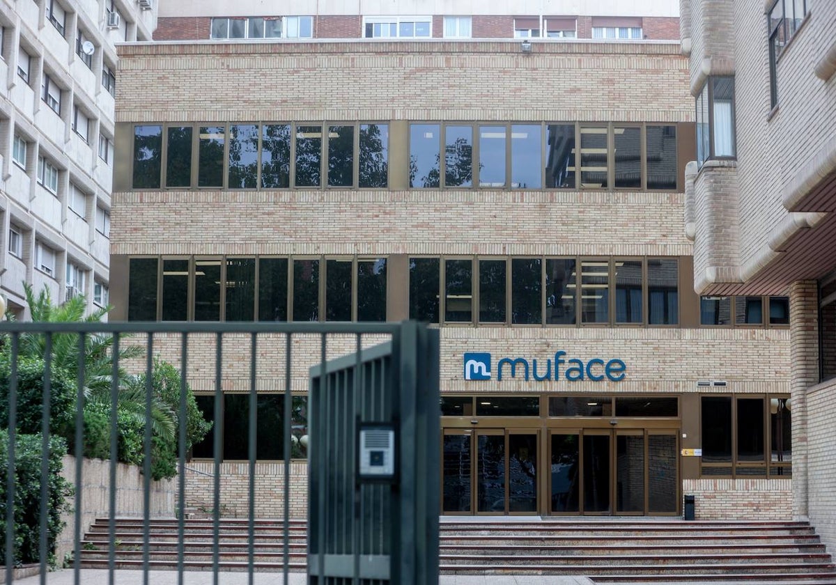 Fachada de la sede principal de Muface.