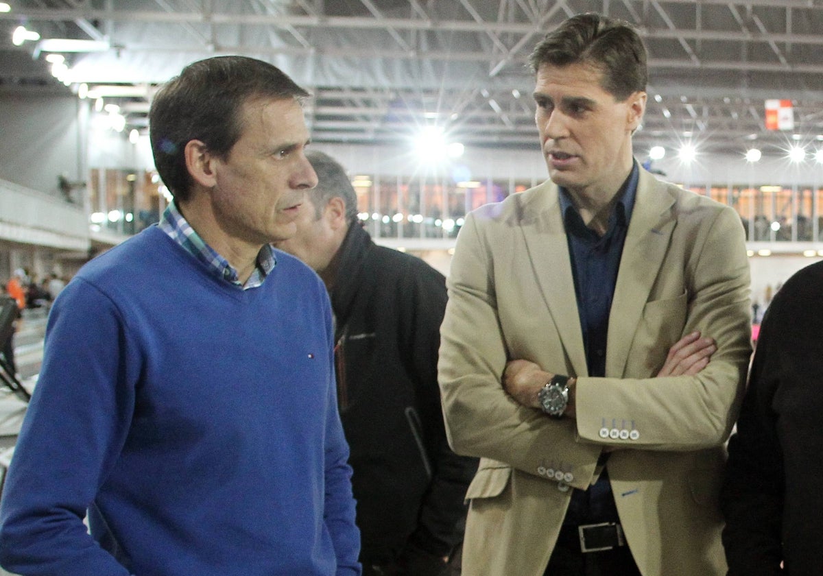 Antonio Sánchez, con Raúl Chapado en la Carlos Gil Pérez.