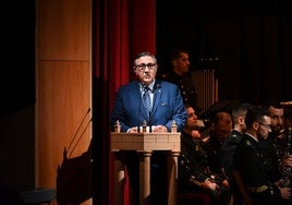 Tomás Domínguez, en un acto en el Teatro Nuevo.