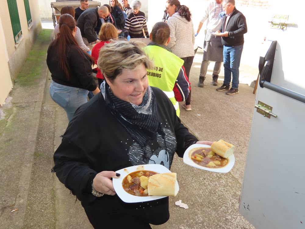 Buen sabor en la segunda jornada festiva de Palaciosrubios en honor a Las Candelas