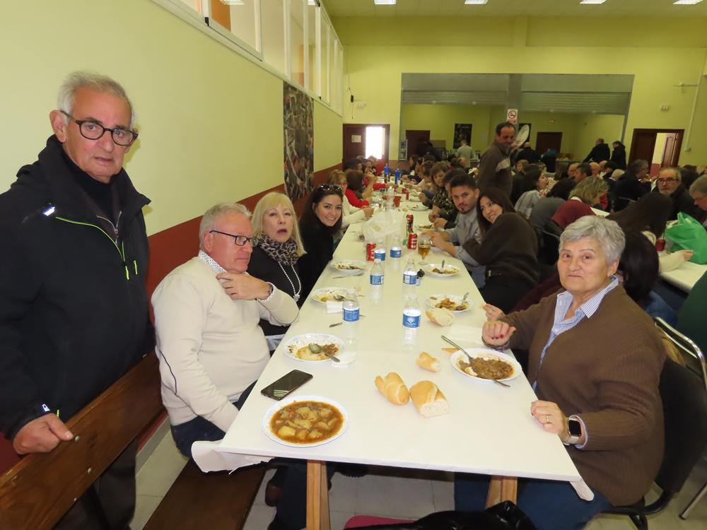 Buen sabor en la segunda jornada festiva de Palaciosrubios en honor a Las Candelas