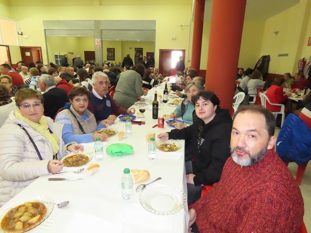 Buen sabor en la segunda jornada festiva de Palaciosrubios en honor a Las Candelas