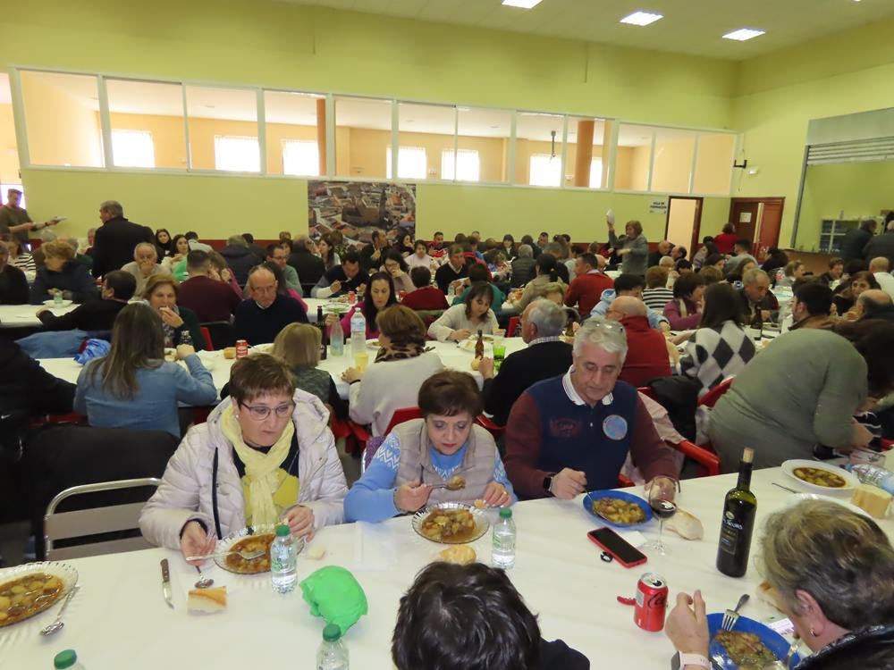 Buen sabor en la segunda jornada festiva de Palaciosrubios en honor a Las Candelas