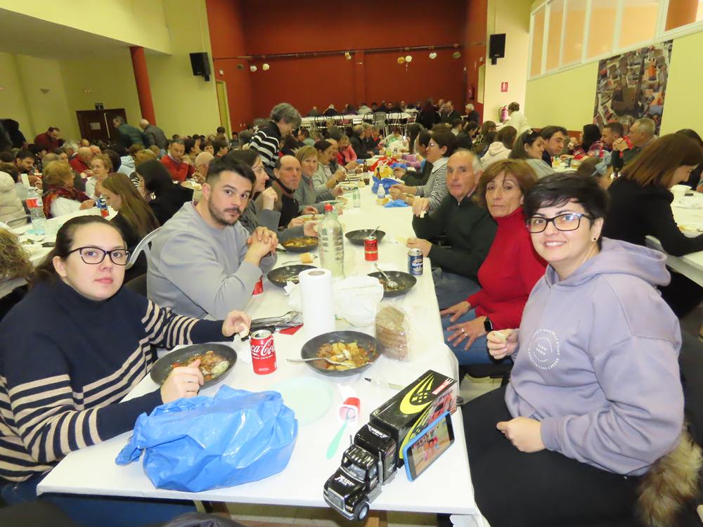 Buen sabor en la segunda jornada festiva de Palaciosrubios en honor a Las Candelas