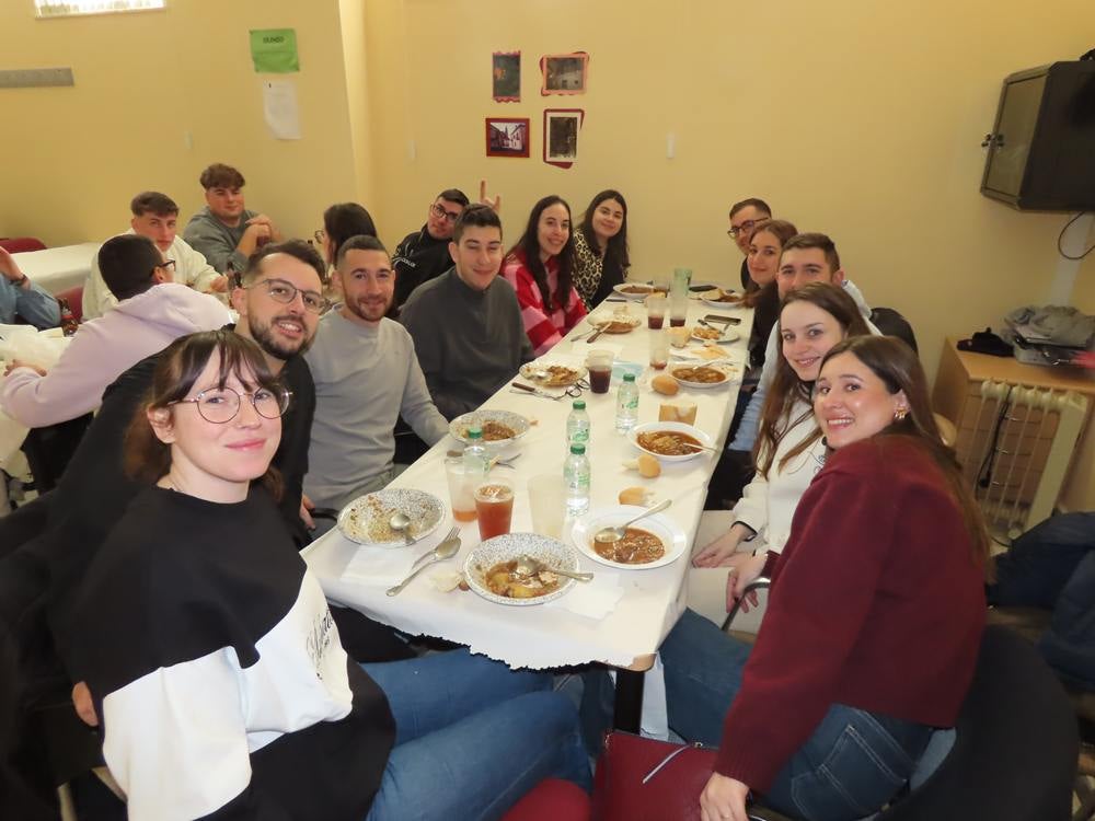 Buen sabor en la segunda jornada festiva de Palaciosrubios en honor a Las Candelas