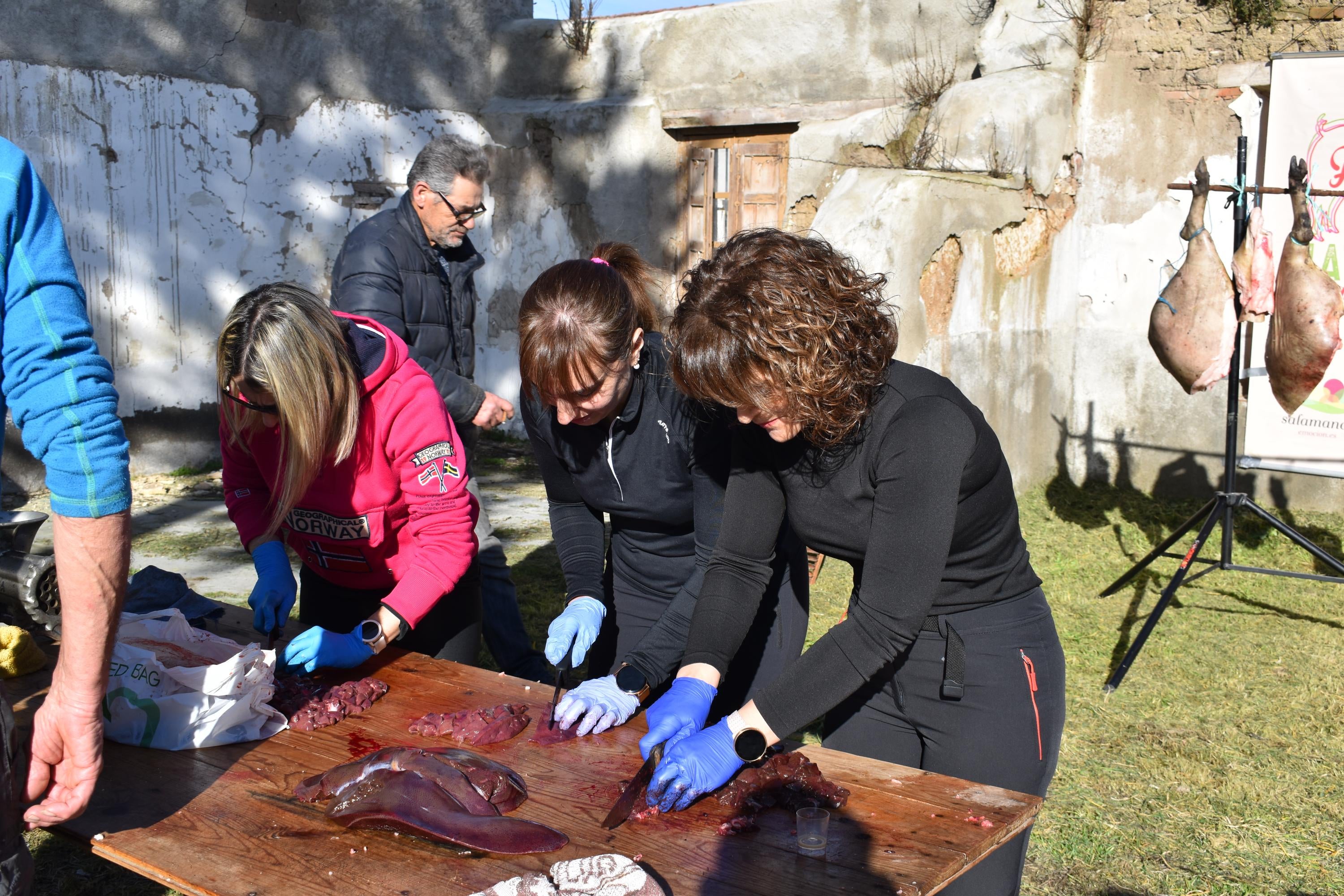 Un cerdo de 200 kilos protagoniza la matanza de Calzada de Valdunciel