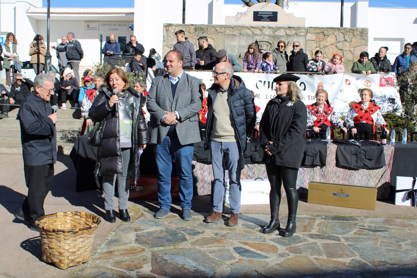 El sol acompaña la primera matanza de Guijuelo del año