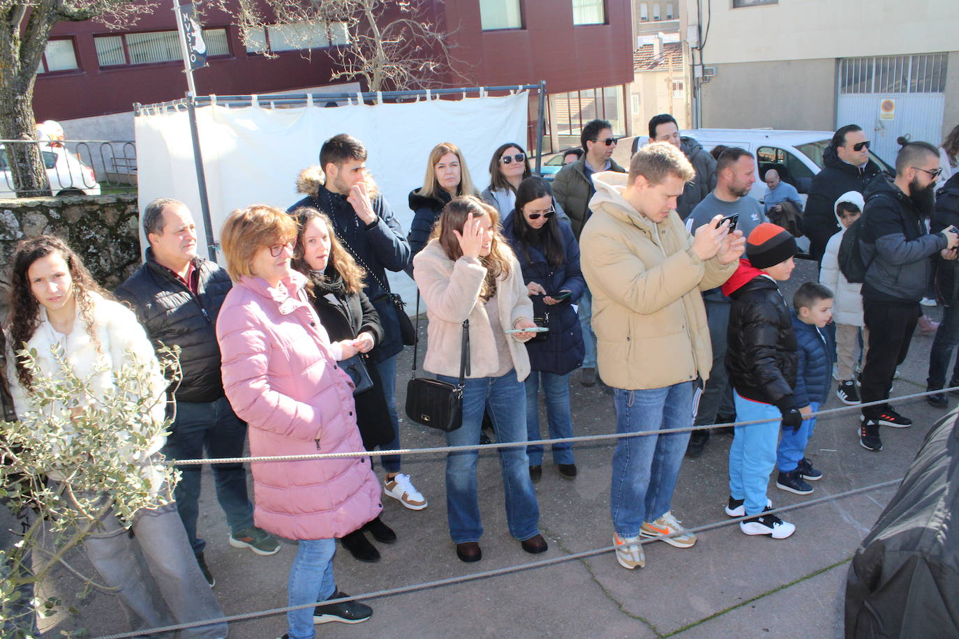 El sol acompaña la primera matanza de Guijuelo del año