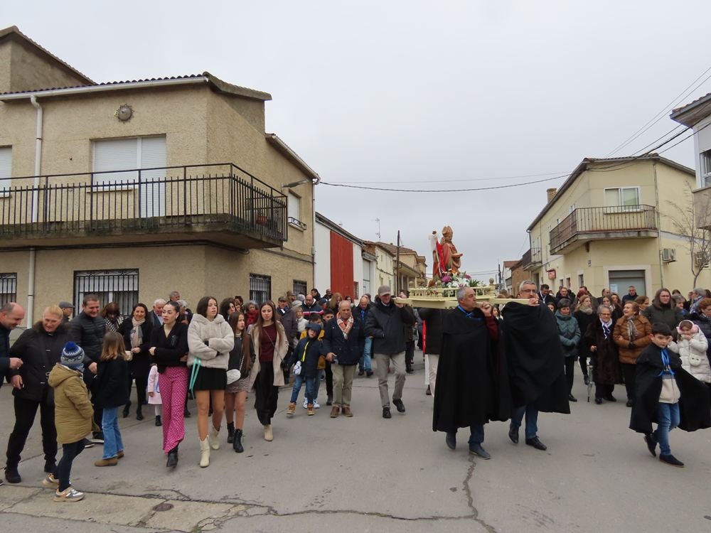 Babilafuente celebra San Blas con misa y bailes charros