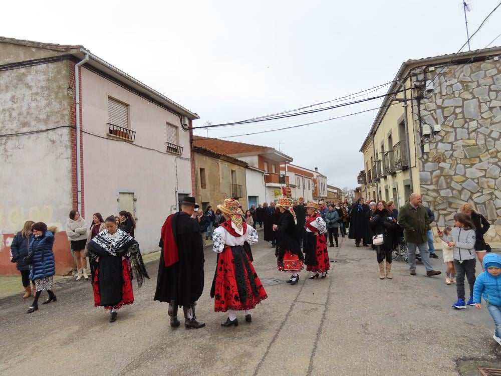 Babilafuente celebra San Blas con misa y bailes charros