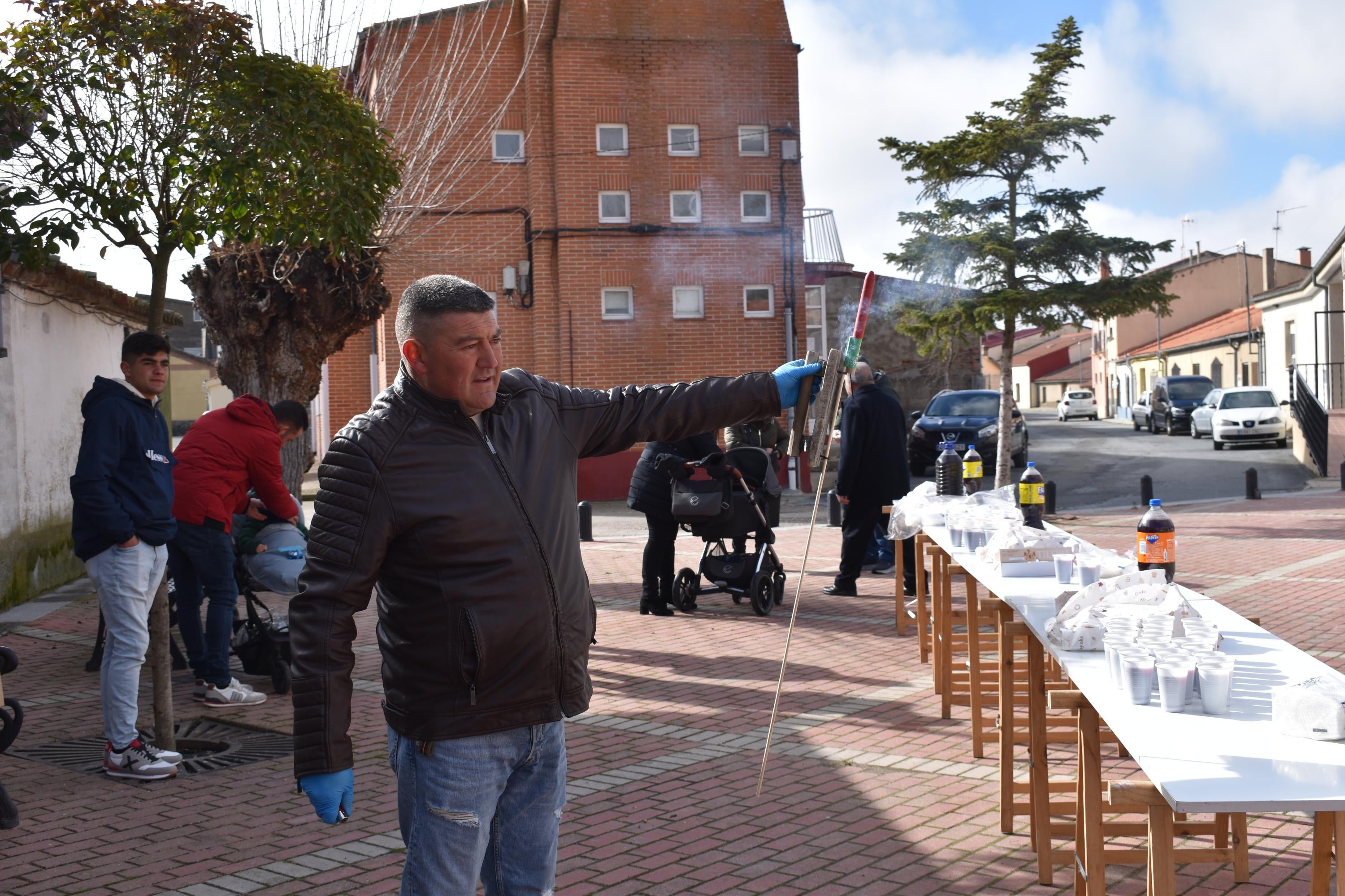 Garcihernández disfruta del día grande de San Blas con la tradicional procesión y tirada de cohetes