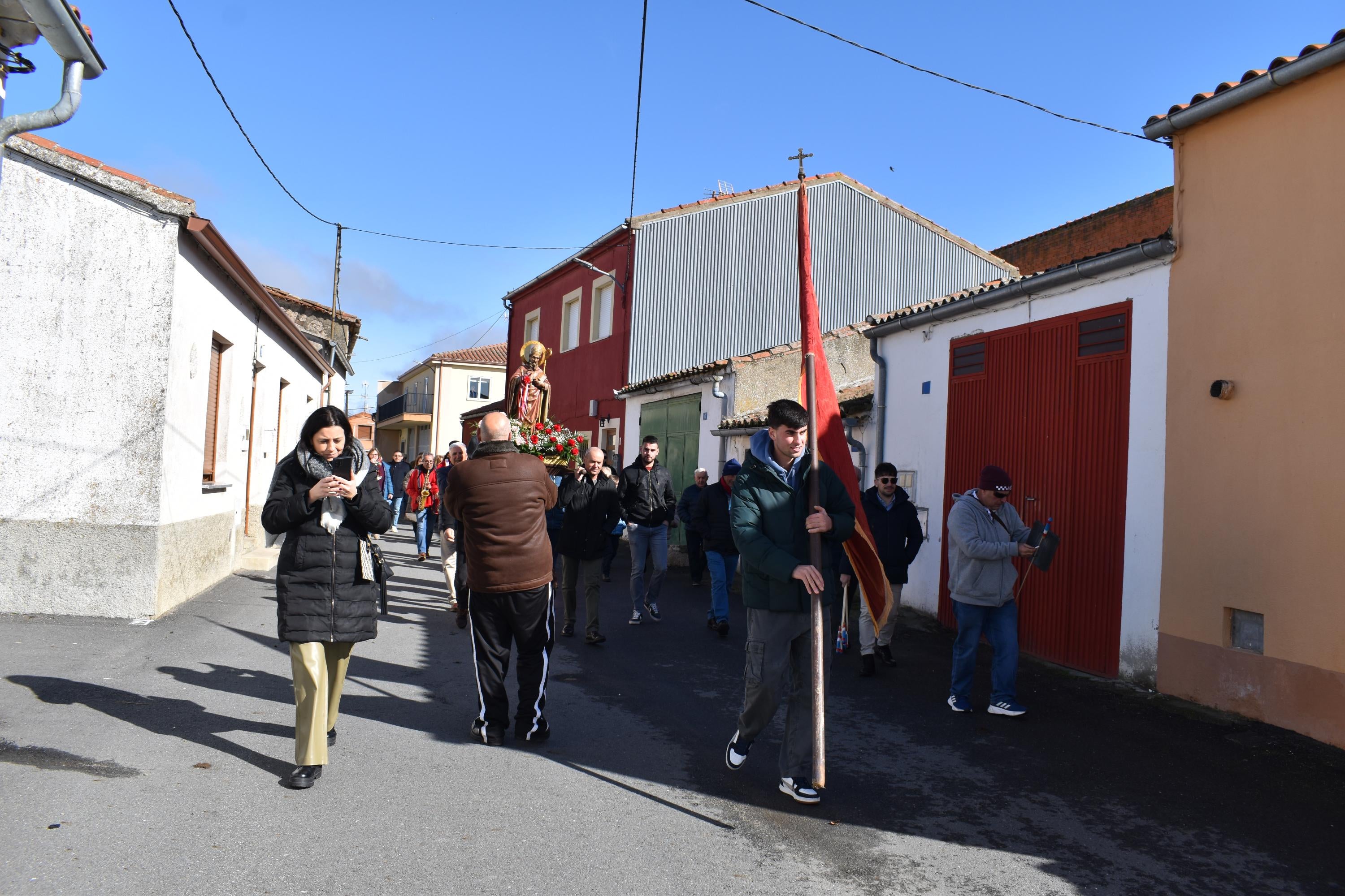 La Maya despide sus fiestas de San Blas con las citas religiosas y una gran comida