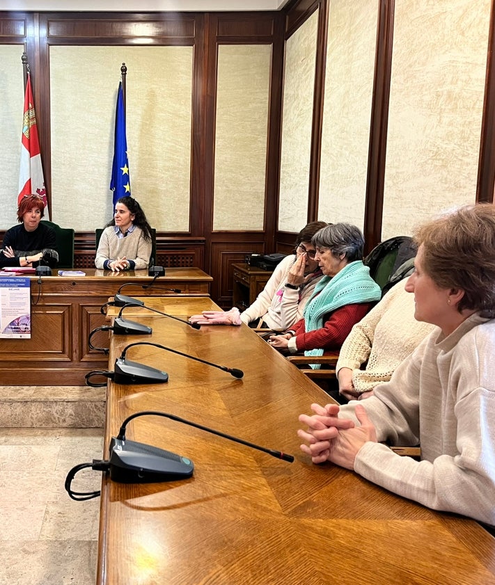 Imagen secundaria 2 - Últimas plazas para participar en Béjar en el programa «Muévete por tu salud» de la asociación Afibrosal