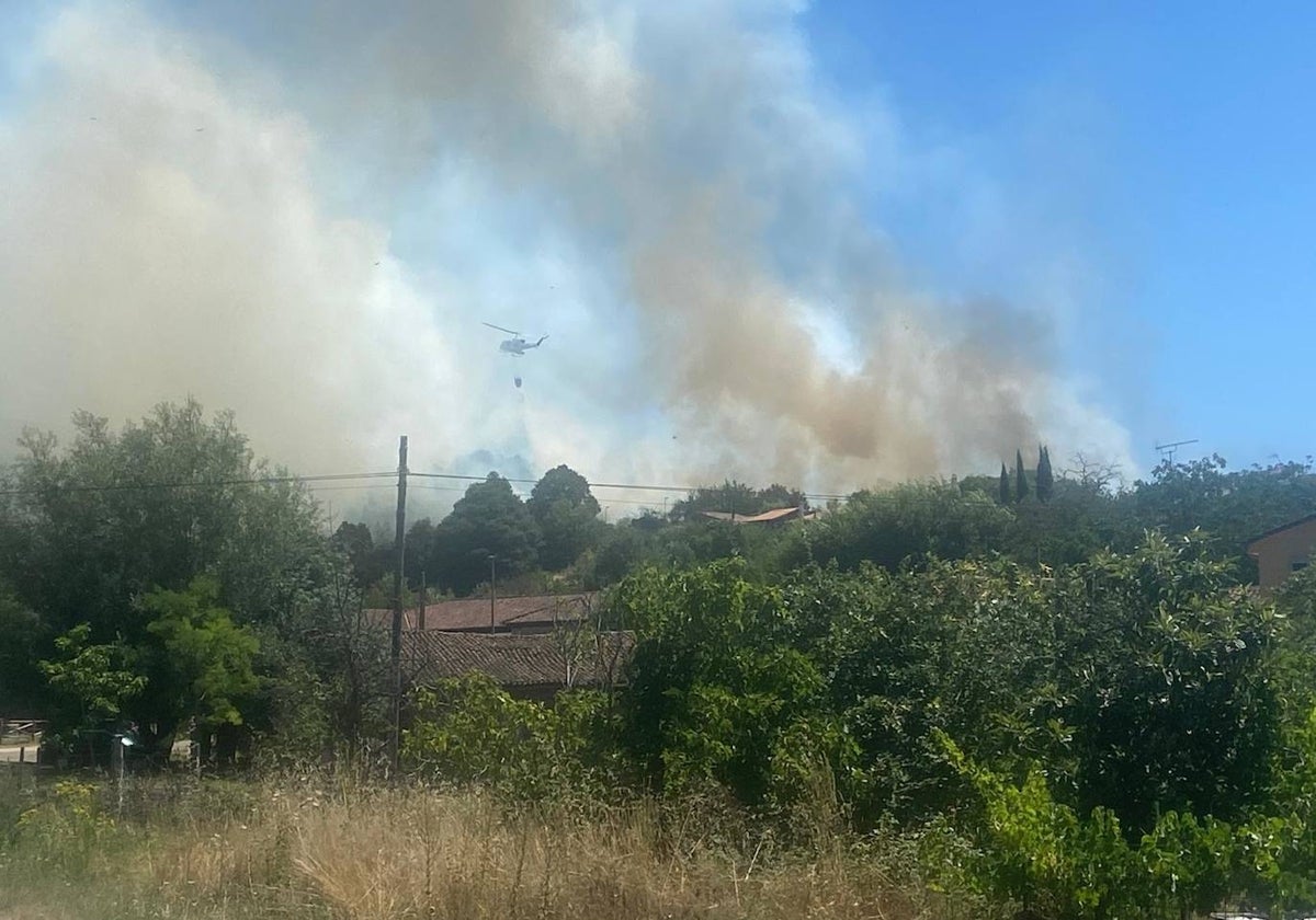 Extinción de un incendio declarado en la zona.