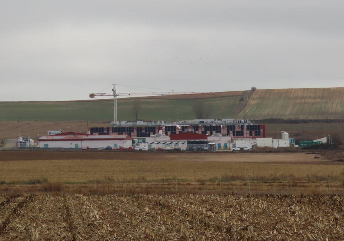 Instalaciones de la empresa en el término municipal de Moríñigo.