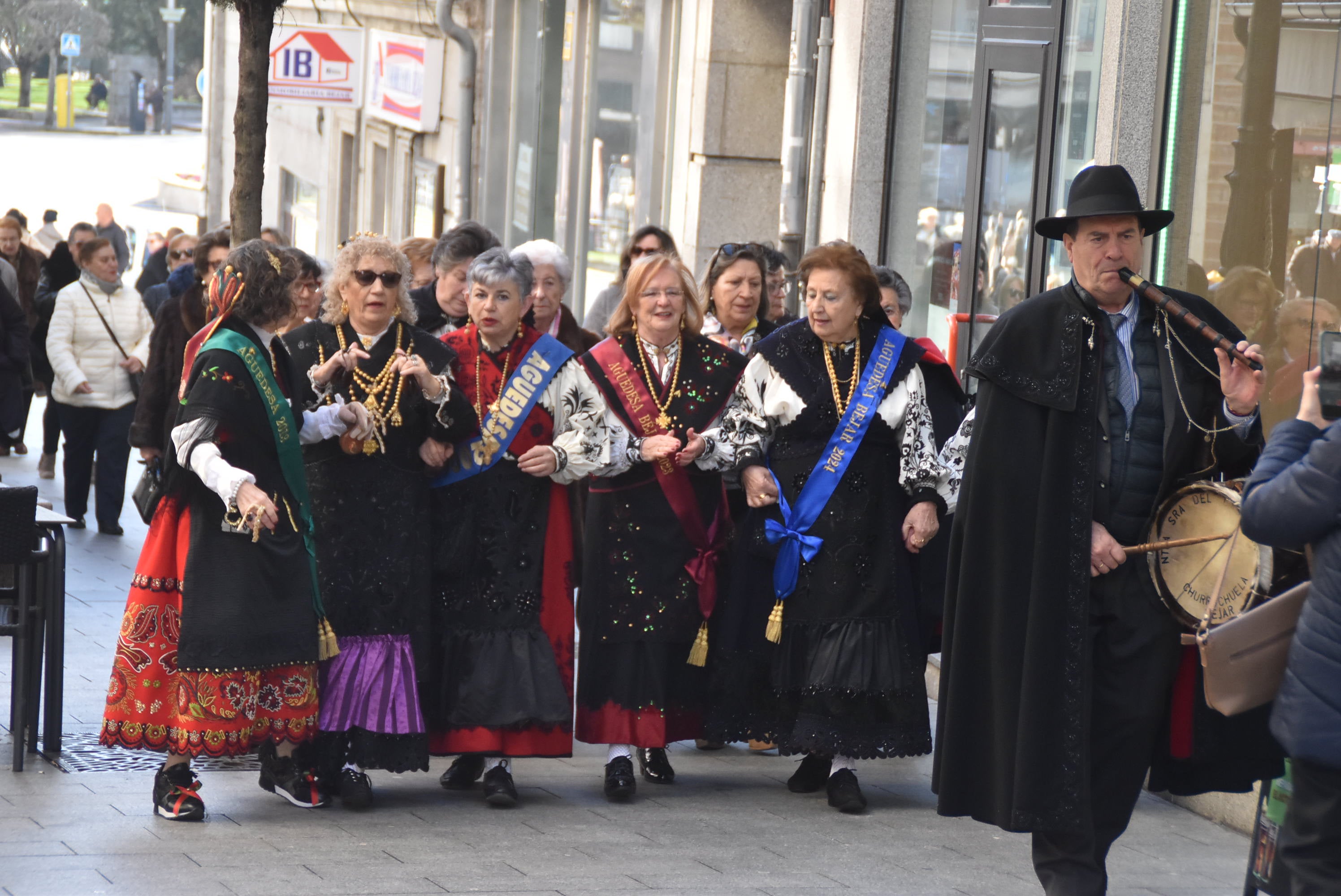 Las águedas de Béjar reclaman talleres textiles para engalanar la ciudad