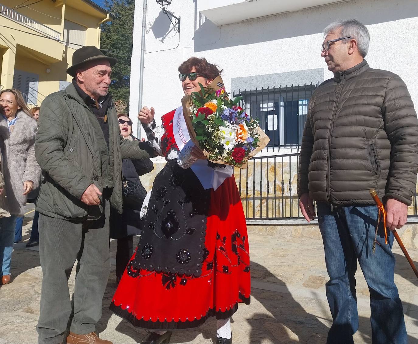 Las mujeres de Puente del Congosto se mantienen fieles a la festividad de las águedas