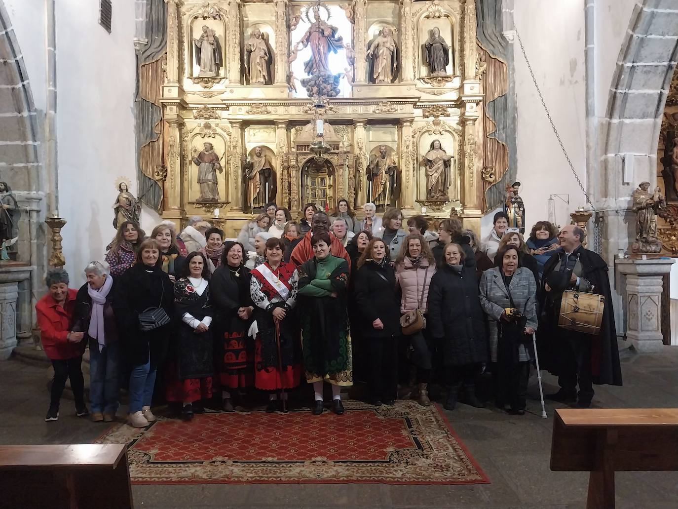 Las mujeres de Puente del Congosto se mantienen fieles a la festividad de las águedas