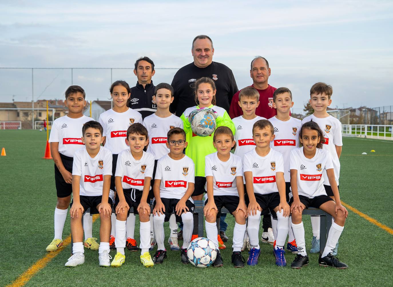 Arriba (de izquierda a derecha): Ioan (delegado), Chanca (entrenador) y Ernesto (delegado). Medio (de izquierda a derecha): Fran, Mara, Pablo, Elisa, Daniel, Álvaro y Asier. Abajo (de izquierda a derecha): Manuel, Rodrigo, Rubén, Adrián, Julio y Sofía.