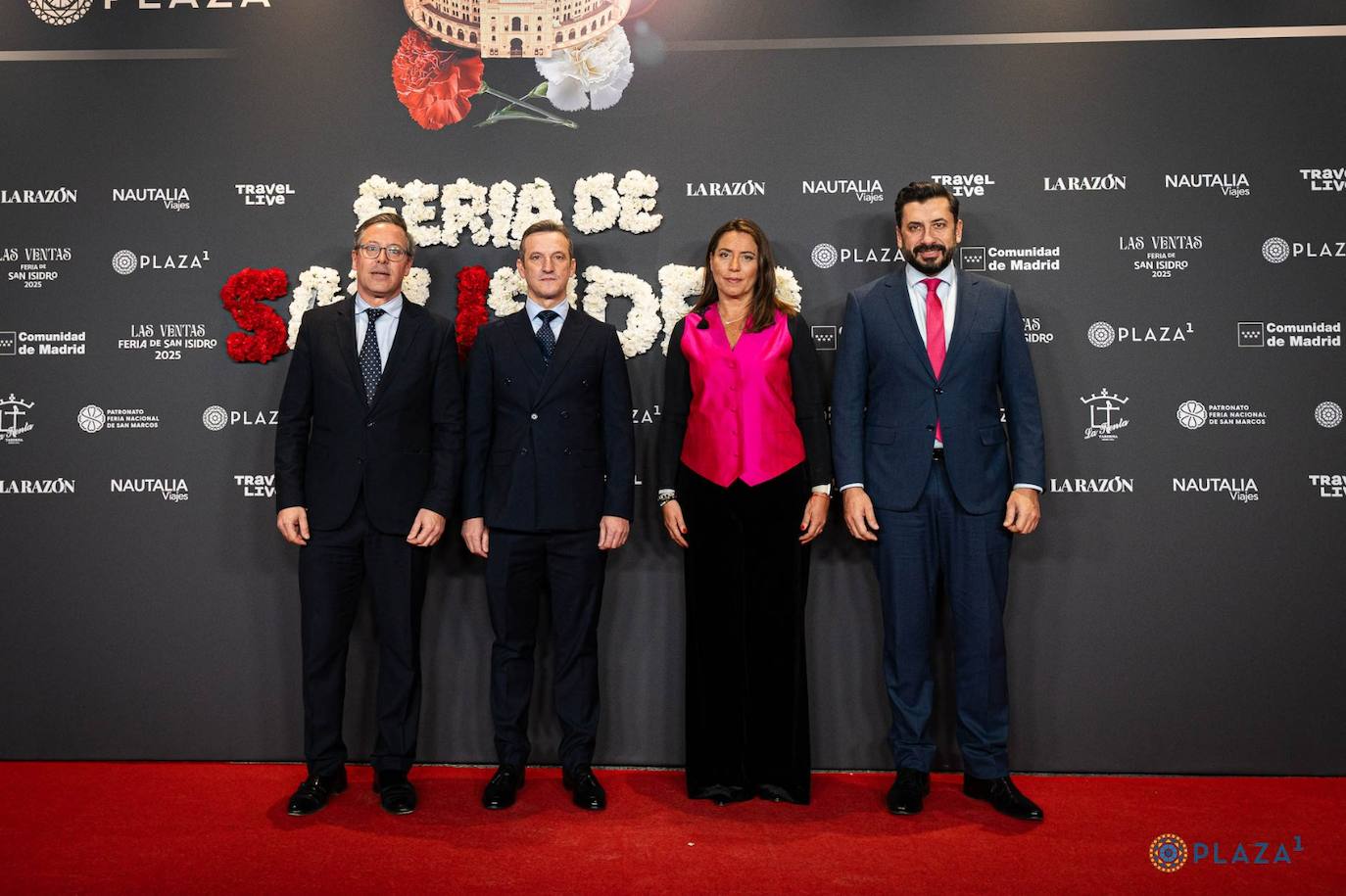 Salmantinos en la pasarela de estrellas de la gala de San Isidro 2025 en la primera plaza del mundo