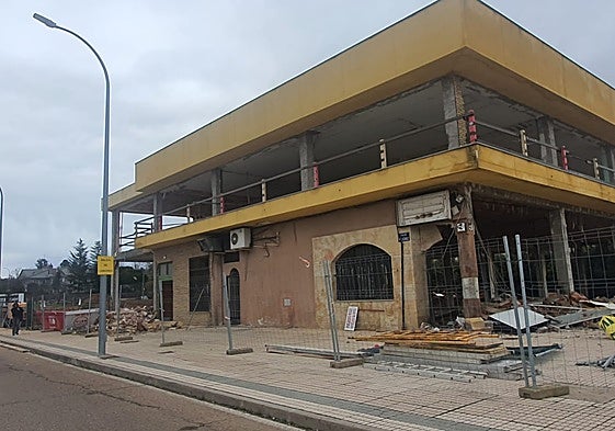 El inicio de las obras de las nuevas instalaciones de ASPACE Salamanca en Villares de la Reina.