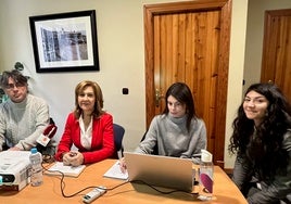 Luis Francisco Martín, Purificación Pozo, Ana Jiménez y Judith Fresno, esta mañana en la oficina de turismo de Béjar.