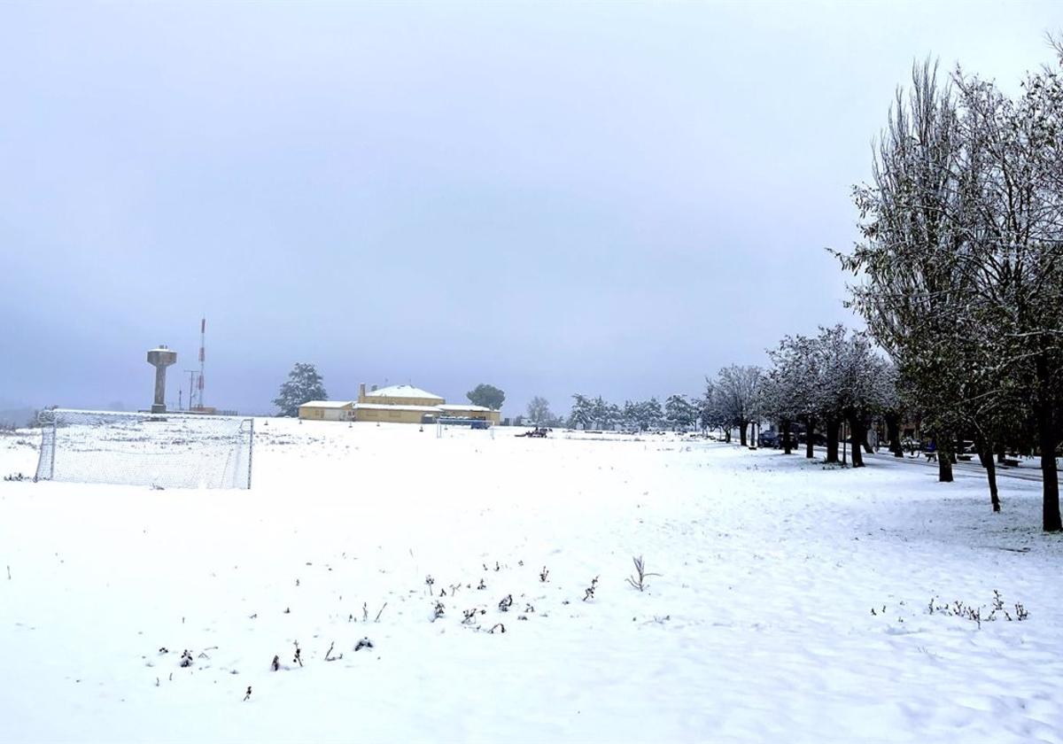 Un campo de la provincia de Soria cubierto de nieve.