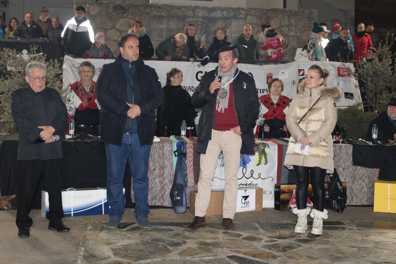 Guijuelo disfruta de su matanza nocturna