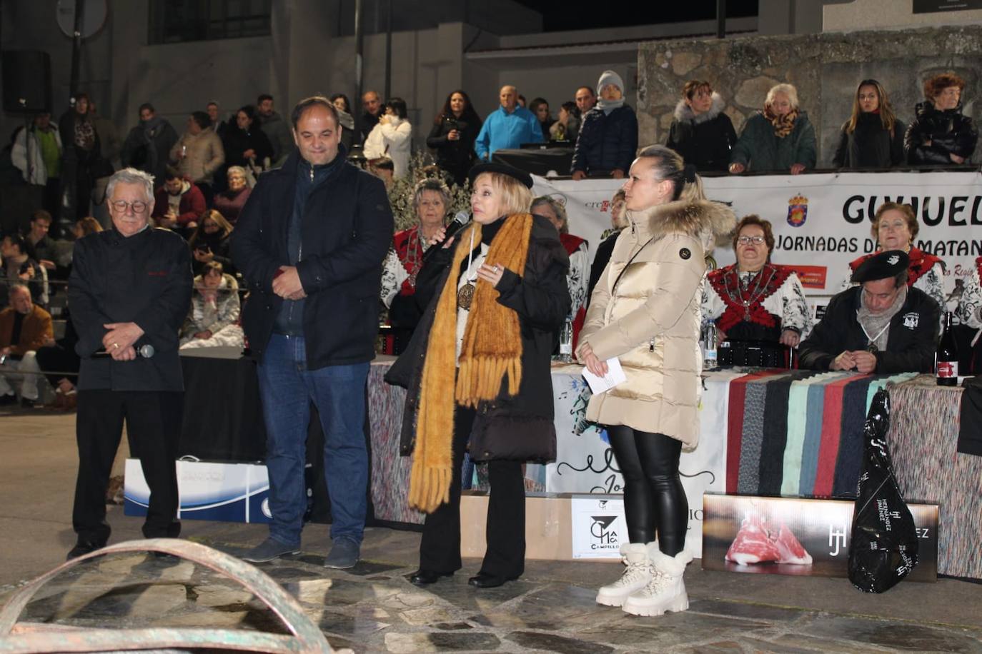 Guijuelo disfruta de su matanza nocturna