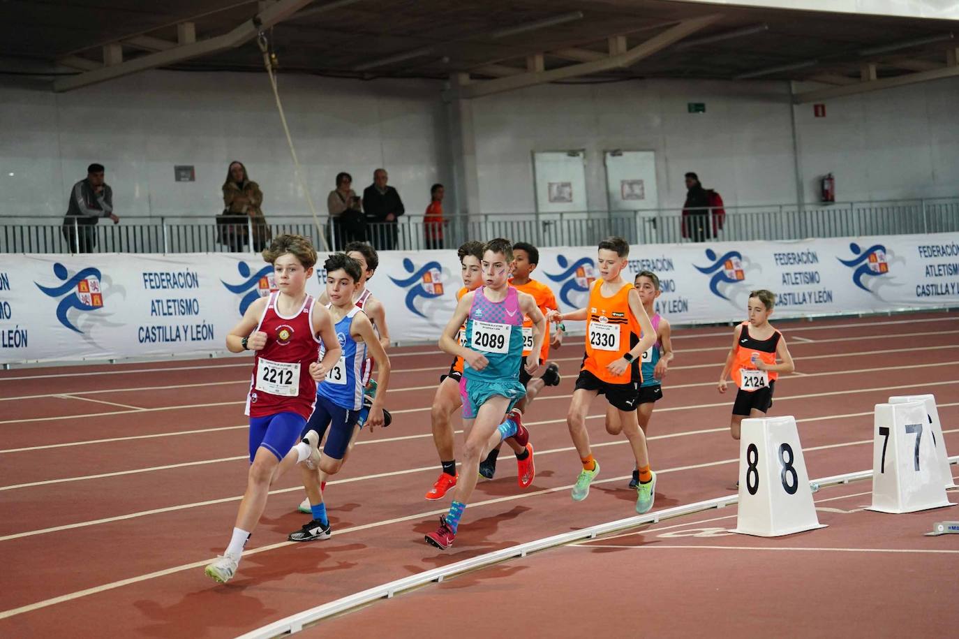 Las mejores imágenes de una gran tarde de atletismo culminada con el carrerón de Eva Santidrián