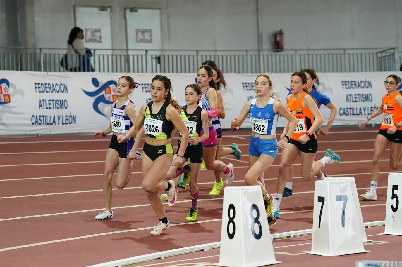 Las mejores imágenes de una gran tarde de atletismo culminada con el carrerón de Eva Santidrián