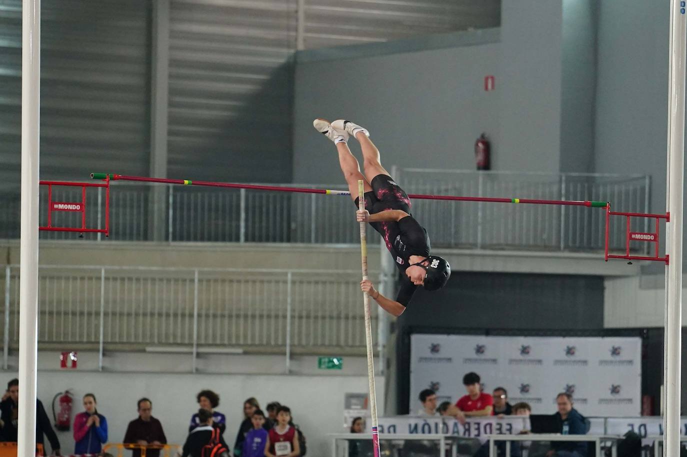 Las mejores imágenes de una gran tarde de atletismo culminada con el carrerón de Eva Santidrián