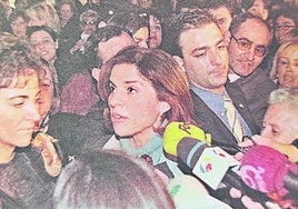 Ana Botella, durante su visita a Salamanca, en el año 2000.