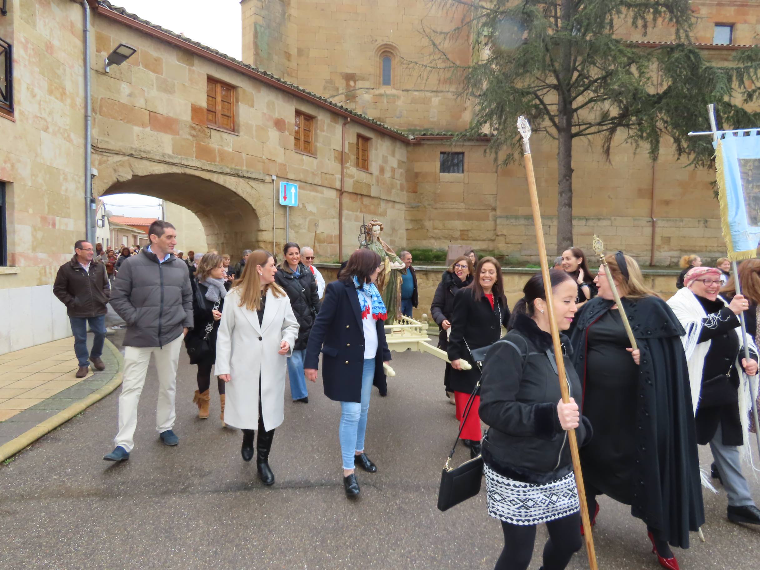 Una aguedera mayor, 63 mujeres y 14 mayordomas en Babilafuente