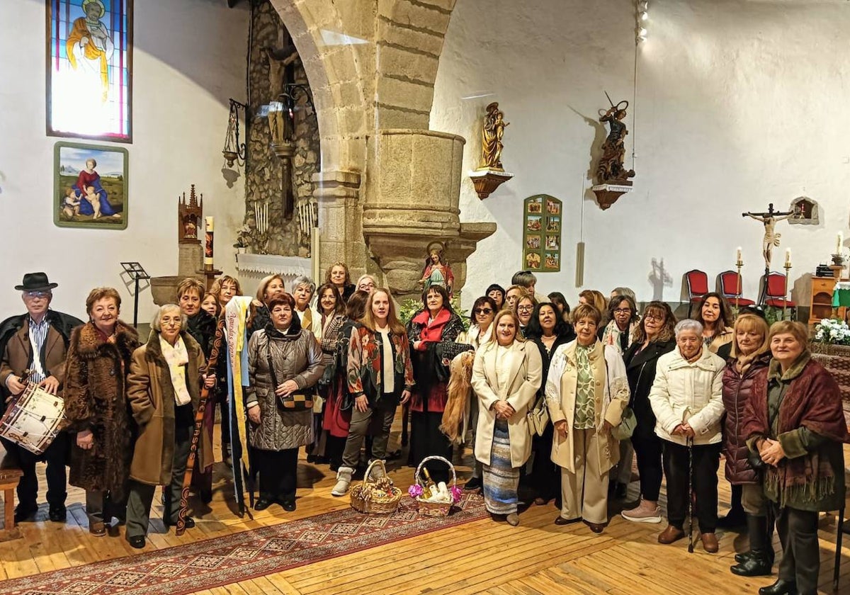 Animada celebración de las águedas en Linares de Riofrío