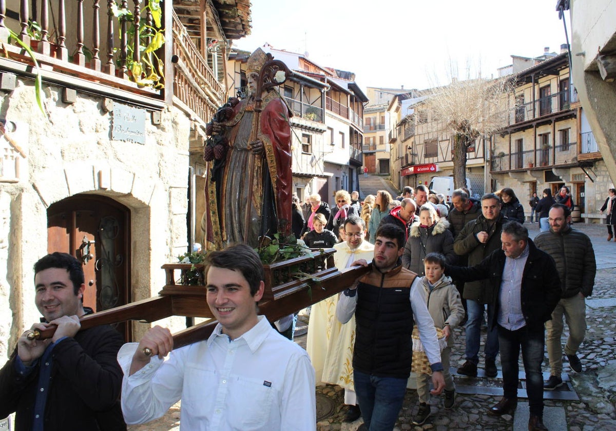 San Albino vuelve a las calles de San Esteban de la Sierra